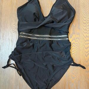 Blooming Jelly Black One Piece Swimsuit Ruched Tummy Control V Neck Mesh Waist